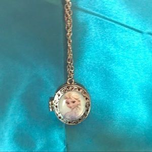 Hot Topic Frozen Elsa Locket